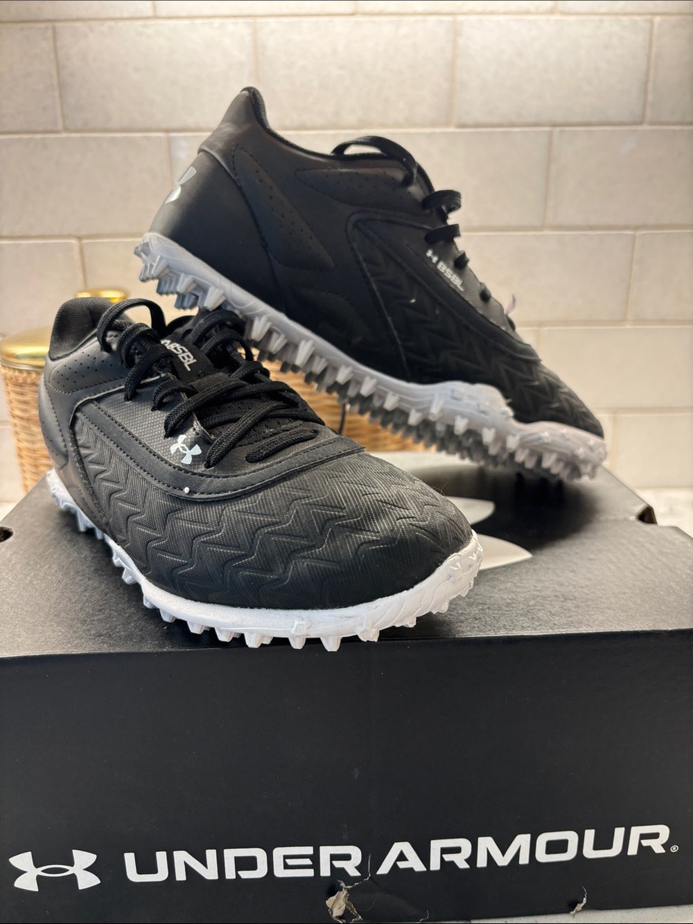 Under Armour Boys Baseball Black Athletic Turf Cleats with White Outsole